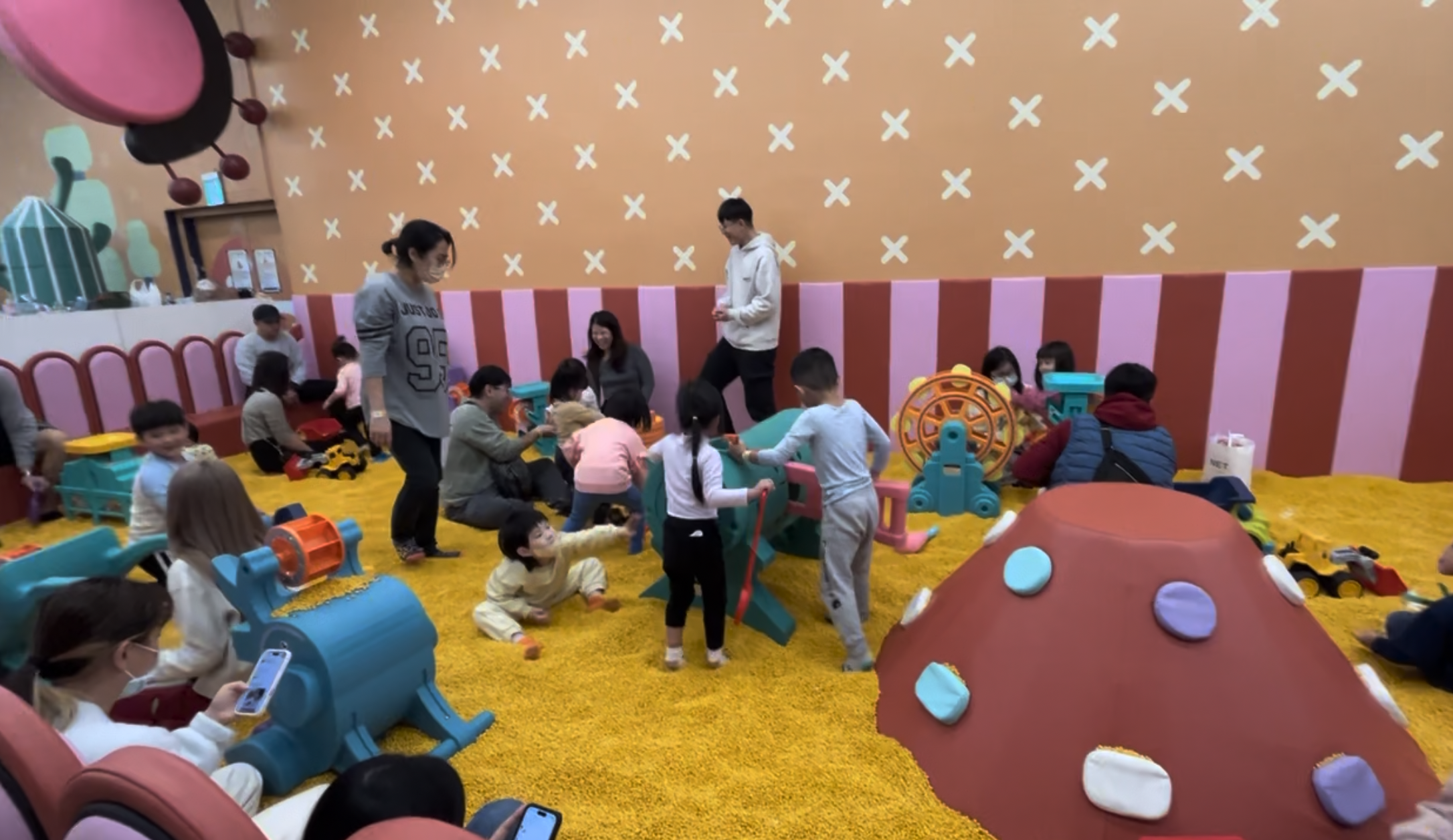 建築樂園HIGH5 - 中和環球館